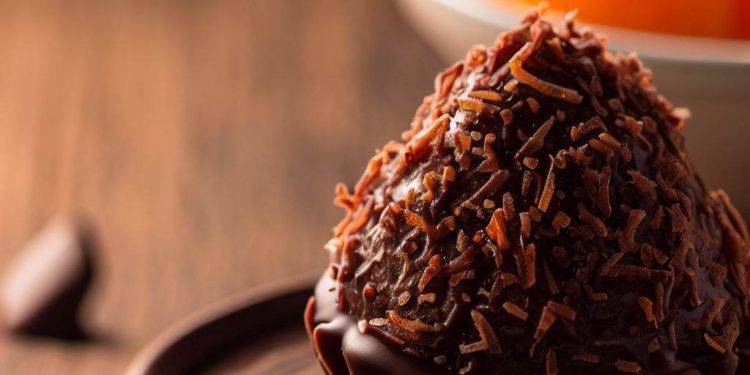 Sobremesa Fit: Delicioso Brigadeiro de Batata Doce com Chocolate Amargo